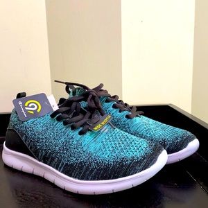 🦋Brand new🦋 Champion speed knit shoes